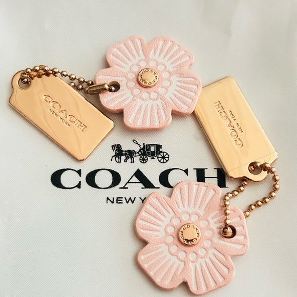 NWOT Coach Tea Rose and Rose Gold Tag Keychain/ Bag Charm - Picture 12 of 12